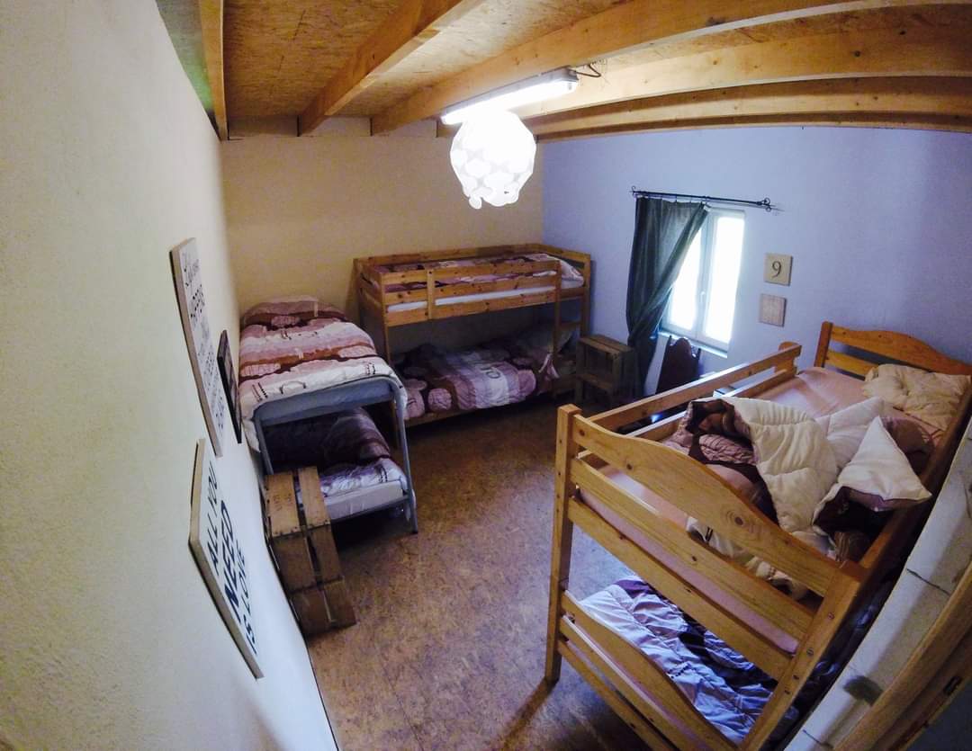6 slaapkamers die plaats bieden aan 28 personen